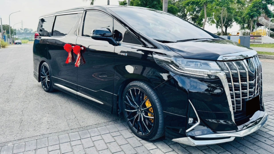 Wanmateng Taiwan Car Rental Story-Wanmateng Stories |  Mr. Lee’s Romantic Wedding in Kaohsiung – The Perfect Wedding Car Witnesses a Moment of Happinesspicture