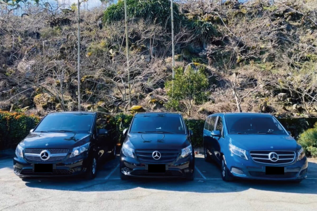 Wanmateng Taiwan Car Rental -Wanmateng Stories | Mr. Wang’s Tainan Site Visit with Three Mercedes 9-Seaterspicture Wanmateng Taiwan Car Rental -Wanmateng Stories | Mr. Wang’s Tainan Site Visit with Three Mercedes 9-Seaterspicture