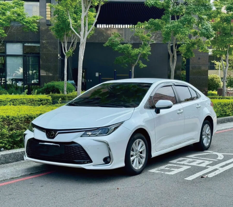 萬馬騰租車Toyota ALTISmessages.car_type_image 萬馬騰租車Toyota ALTISmessages.car_type_image