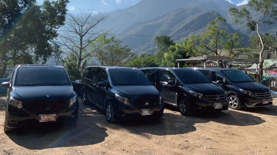 萬馬騰租車花絮集錦-四台賓士九人座直上阿里山|萬馬騰租車打造員工旅遊尊榮體驗的圖片 萬馬騰租車花絮集錦-四台賓士九人座直上阿里山|萬馬騰租車打造員工旅遊尊榮體驗的圖片
